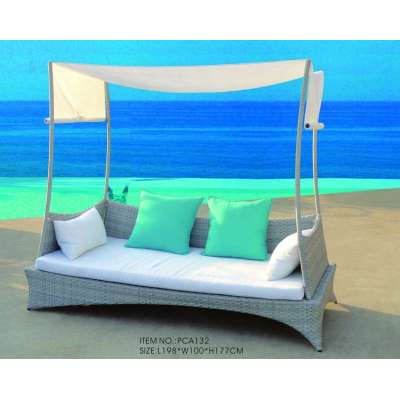 Outdoor Patio Furniture Garden Daybed with Cover